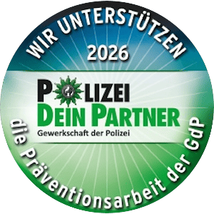 Rundes Abzeichen mit "Polizei Dein Partner 2026" und Text zur Polizeiprävention.